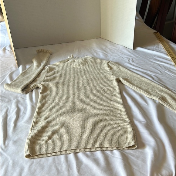 Express Gold and Cream Ribbed Sweater - Picture 6 of 6